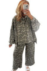ZOLAA Wild Elegance Two-Piece Leopard Print Loungewear Set